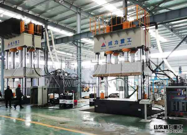 2000噸SMC玻璃鋼制品模壓液壓機(jī)