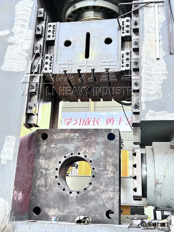 2000噸多向鍛造液壓機(jī)主缸1200，側(cè)缸800